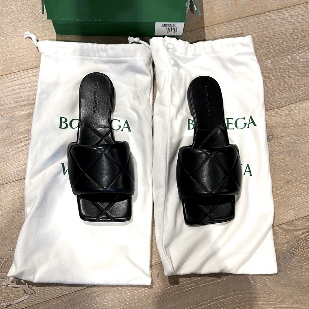 NWT Bottega Veneta Lido Sandal